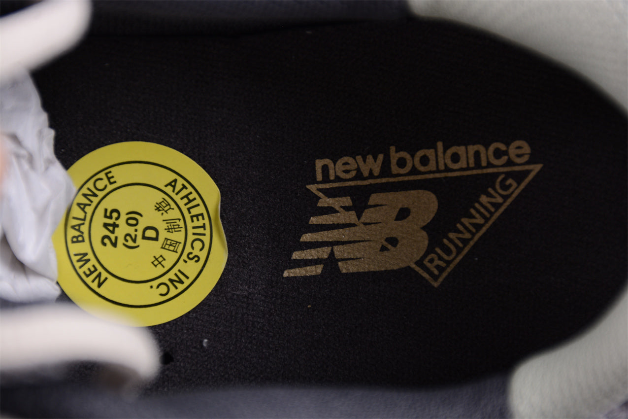 NB 530 prateado e bege