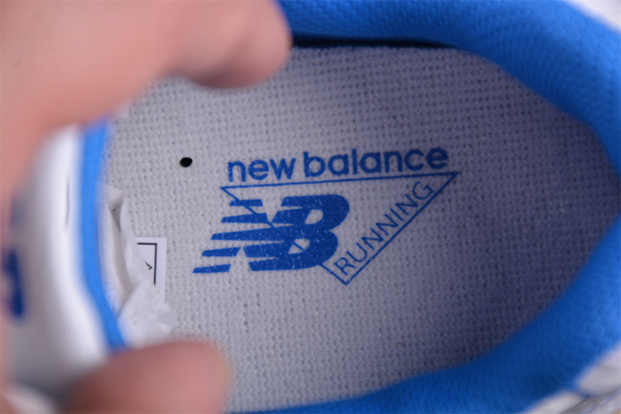 NB 530 branco e azul