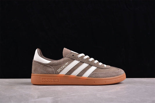 Fabrika Supply Handball Spezial Brown / White | zapatillas Fabrika Supply