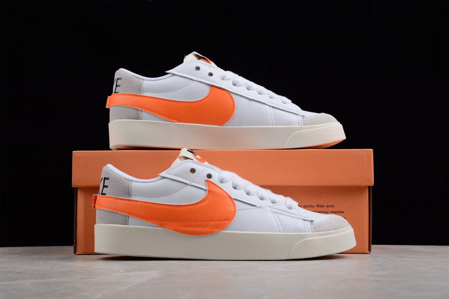 Blazer Low ’77 branco e laranja