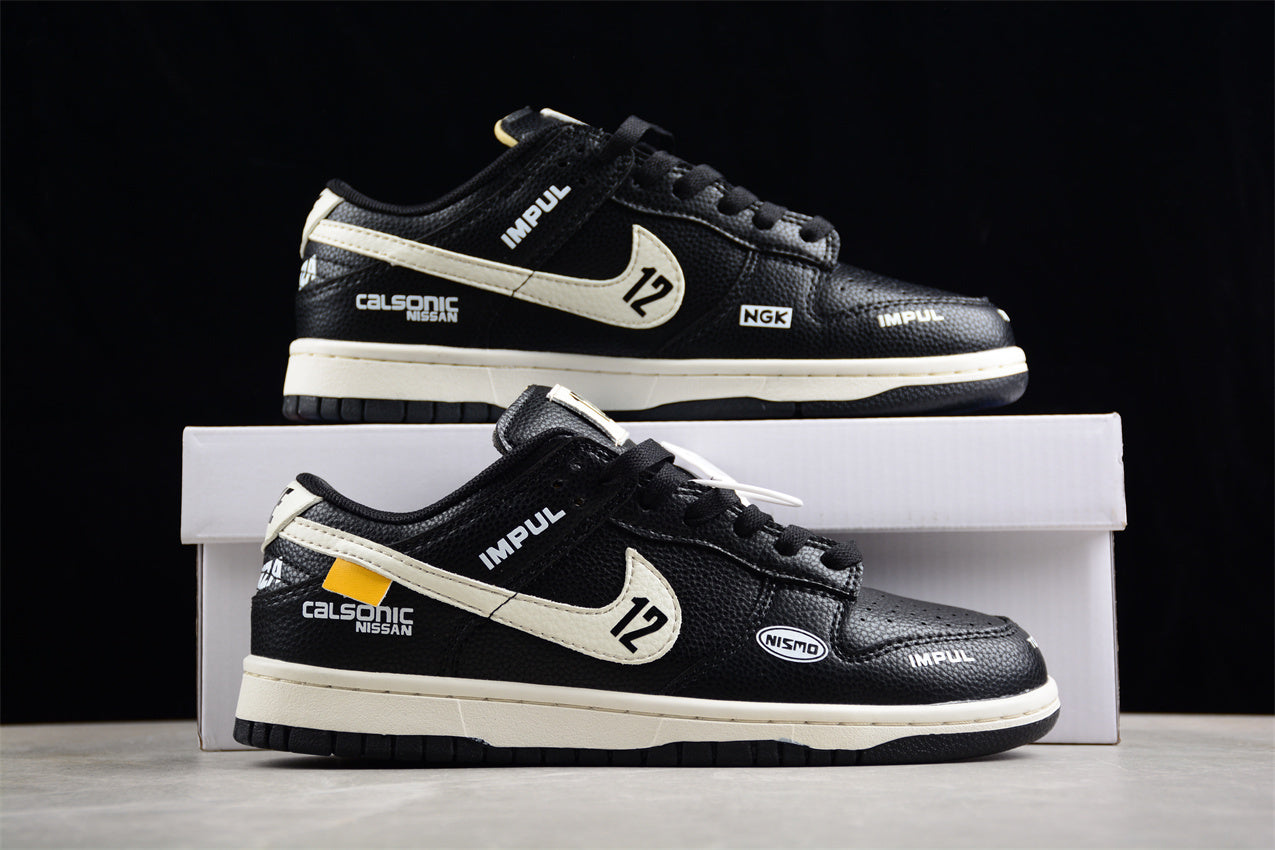 Dunk Low “Calsonic Nissan Impul” preto e branco