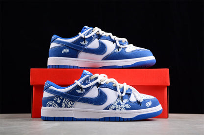 Dunk Low azul e branco
