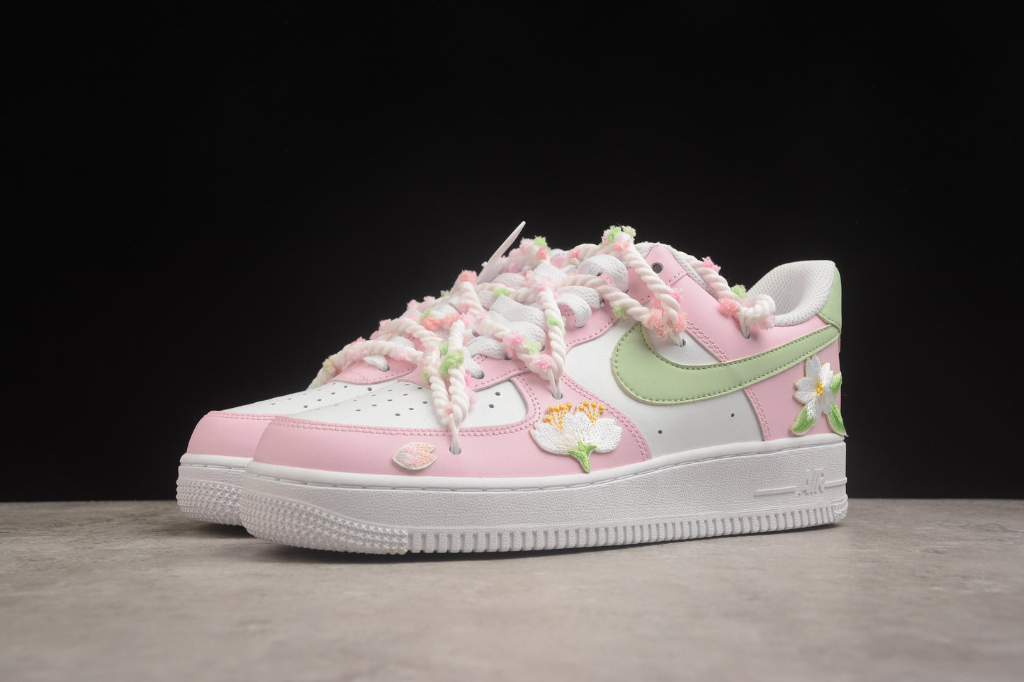 Air Force 1 Low “Cherry Blossom” rosa e verde-claro