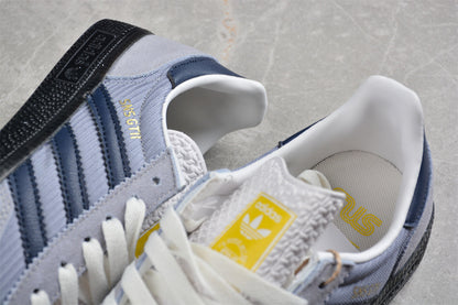 SNS GT II cinza médio e azul-marinho