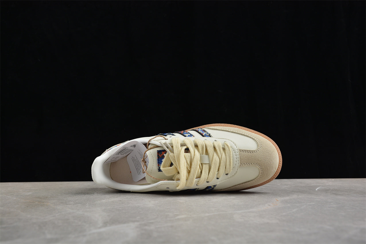 Samba OG bege-claro e azul-marinho