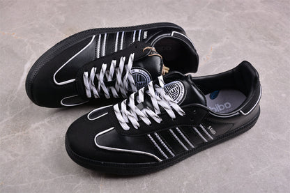 Samba OG preto e branco