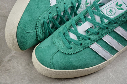 Sporty & Rich verde-claro e branco