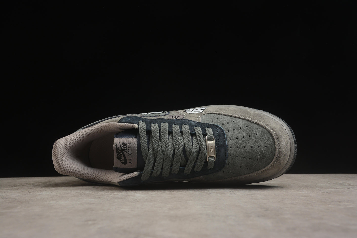 Air Force 1 Low Happy Drip / Camurça cinza