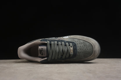 Air Force 1 Low Happy Drip / Camurça cinza