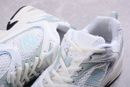 NB 530 branco e verde-menta