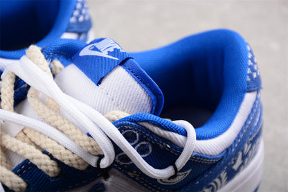 Dunk Low azul e branco