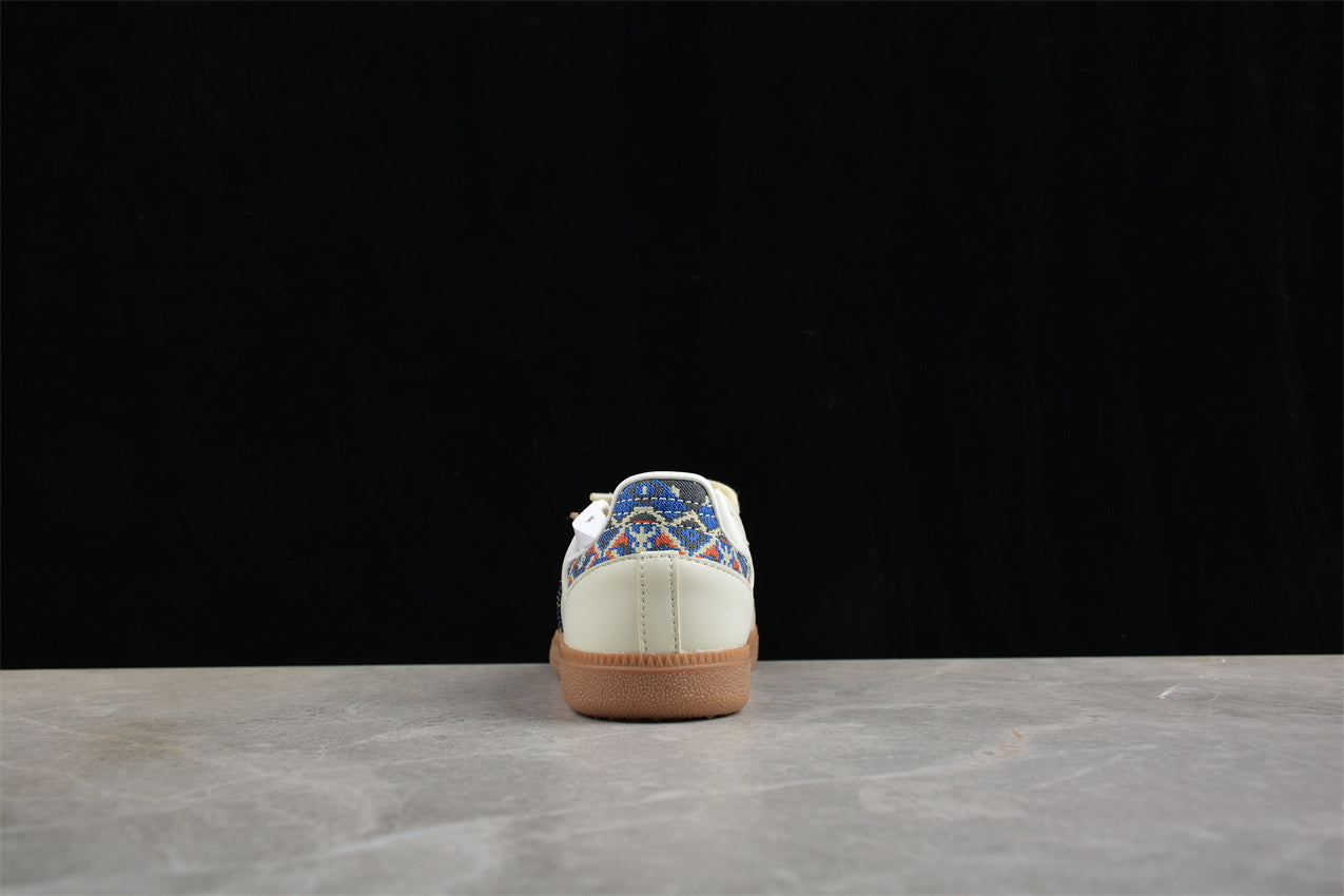 Samba OG bege-claro e azul-marinho