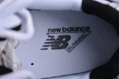 NB 530 branco e preto