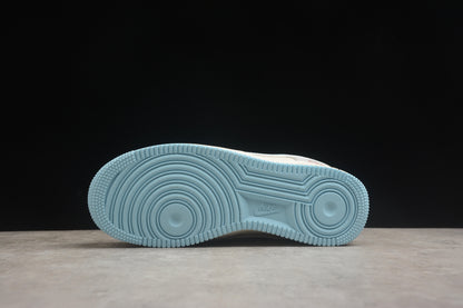 Air Force 1 Low “Nezha” bege e azul-celeste