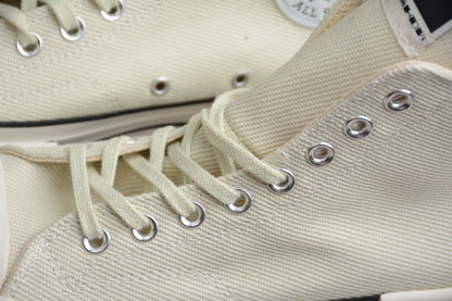 Chuck 70 Plus HI branco e preto