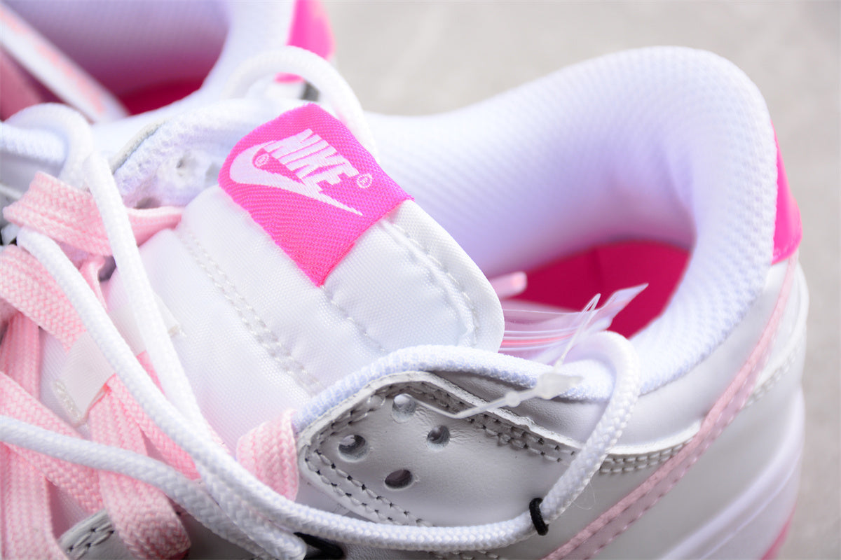 Dunk Low branco, rosa e preto