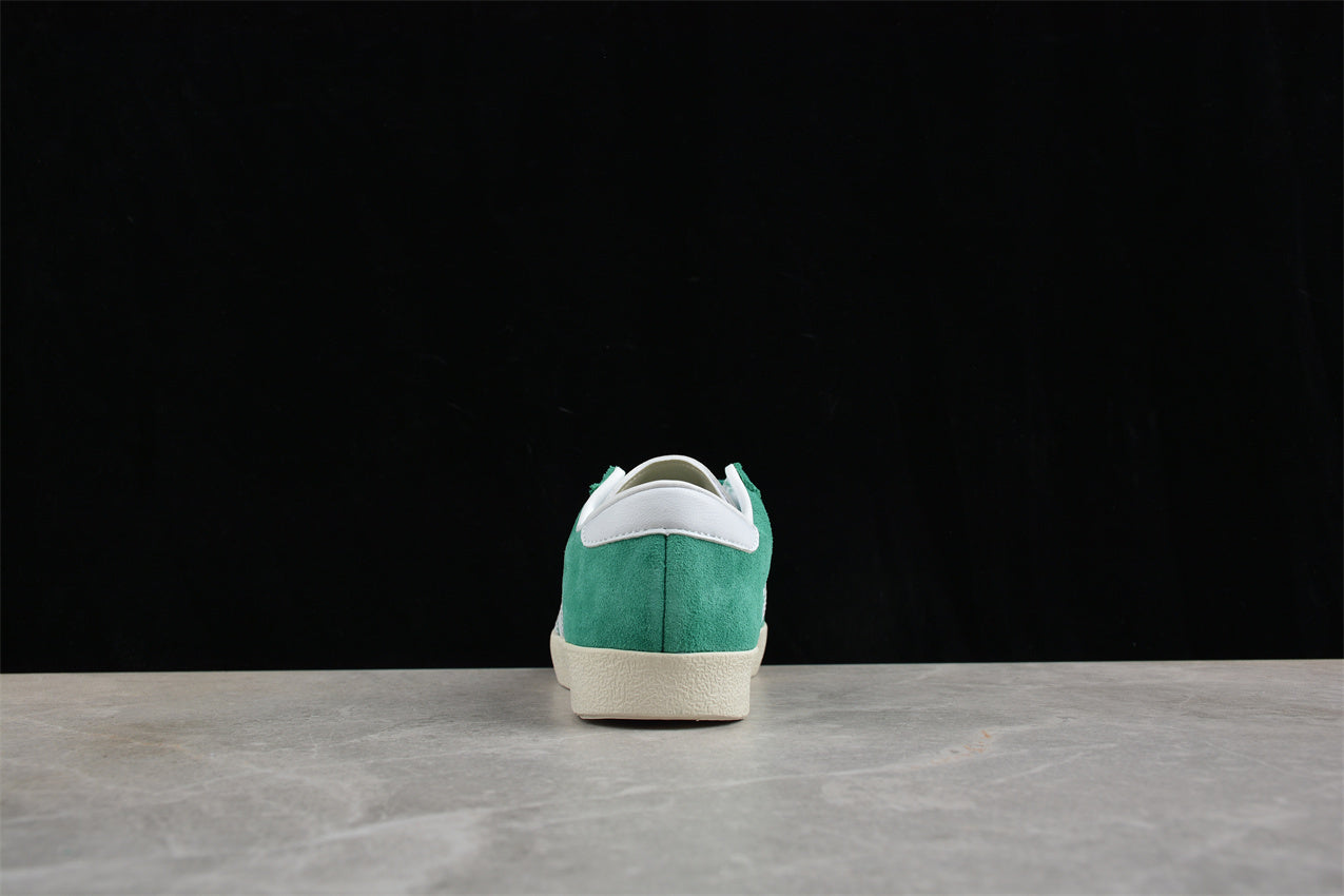 Sporty & Rich verde-claro e branco