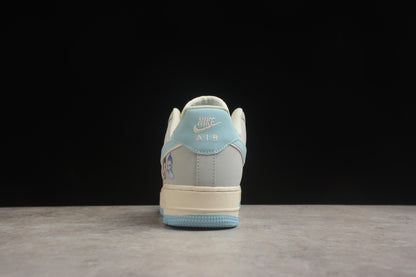 Air Force 1 Low “Nezha” bege e azul-celeste