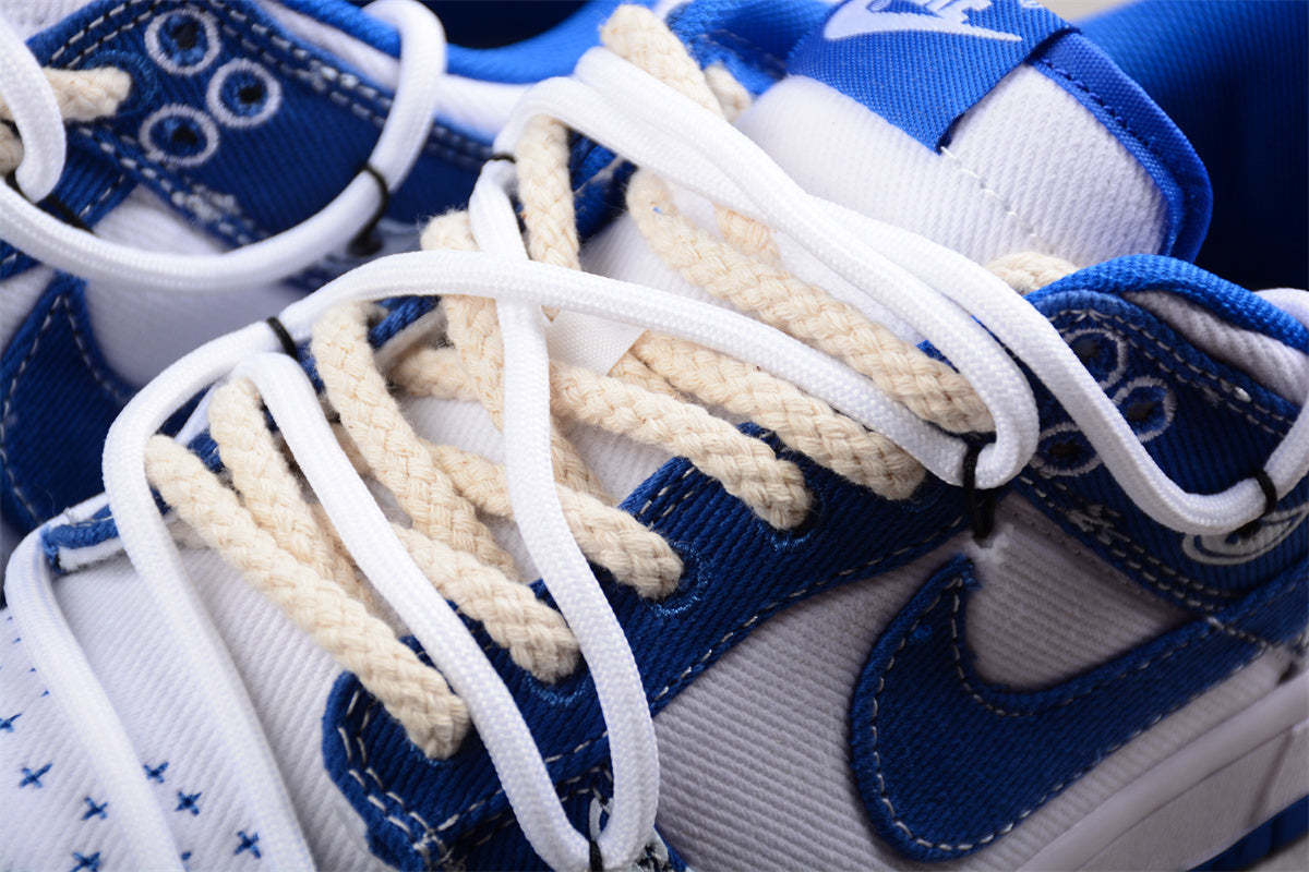 Dunk Low azul e branco