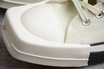 Chuck 70 Plus HI branco e preto