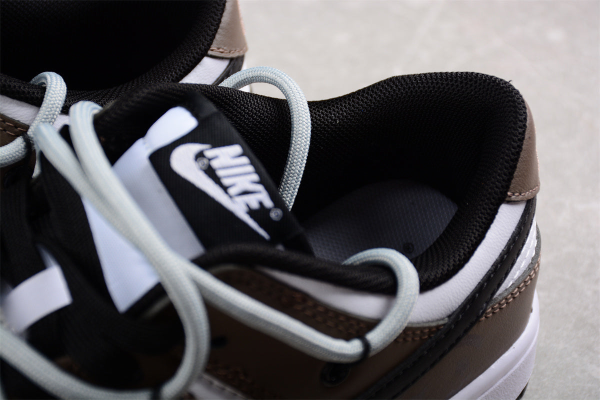 Dunk Low marrom, branco e preto