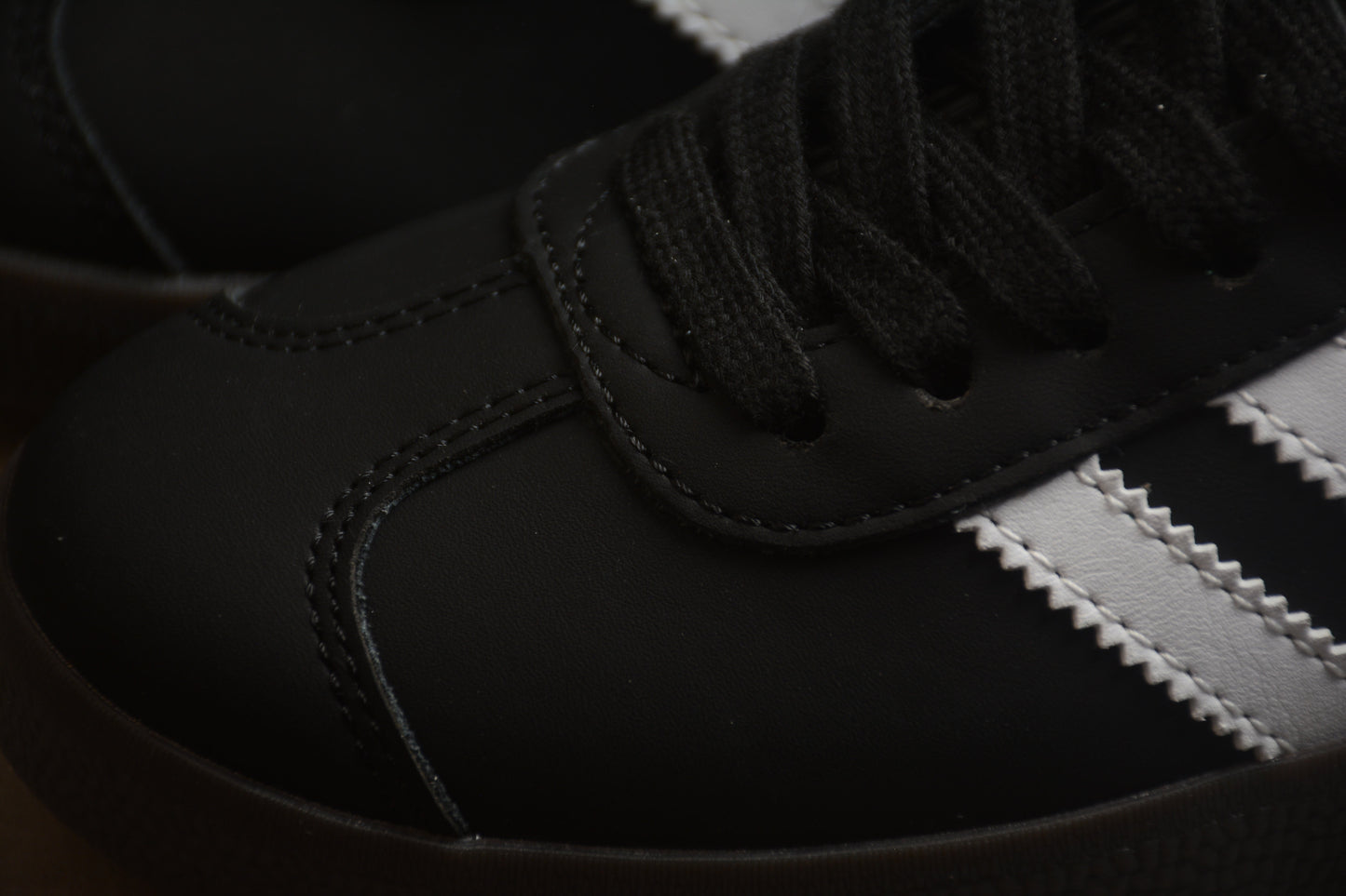 Gazelle preto e branco