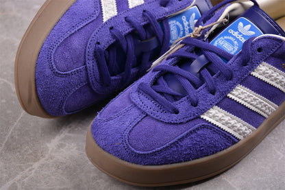 Gazelle roxo e branco