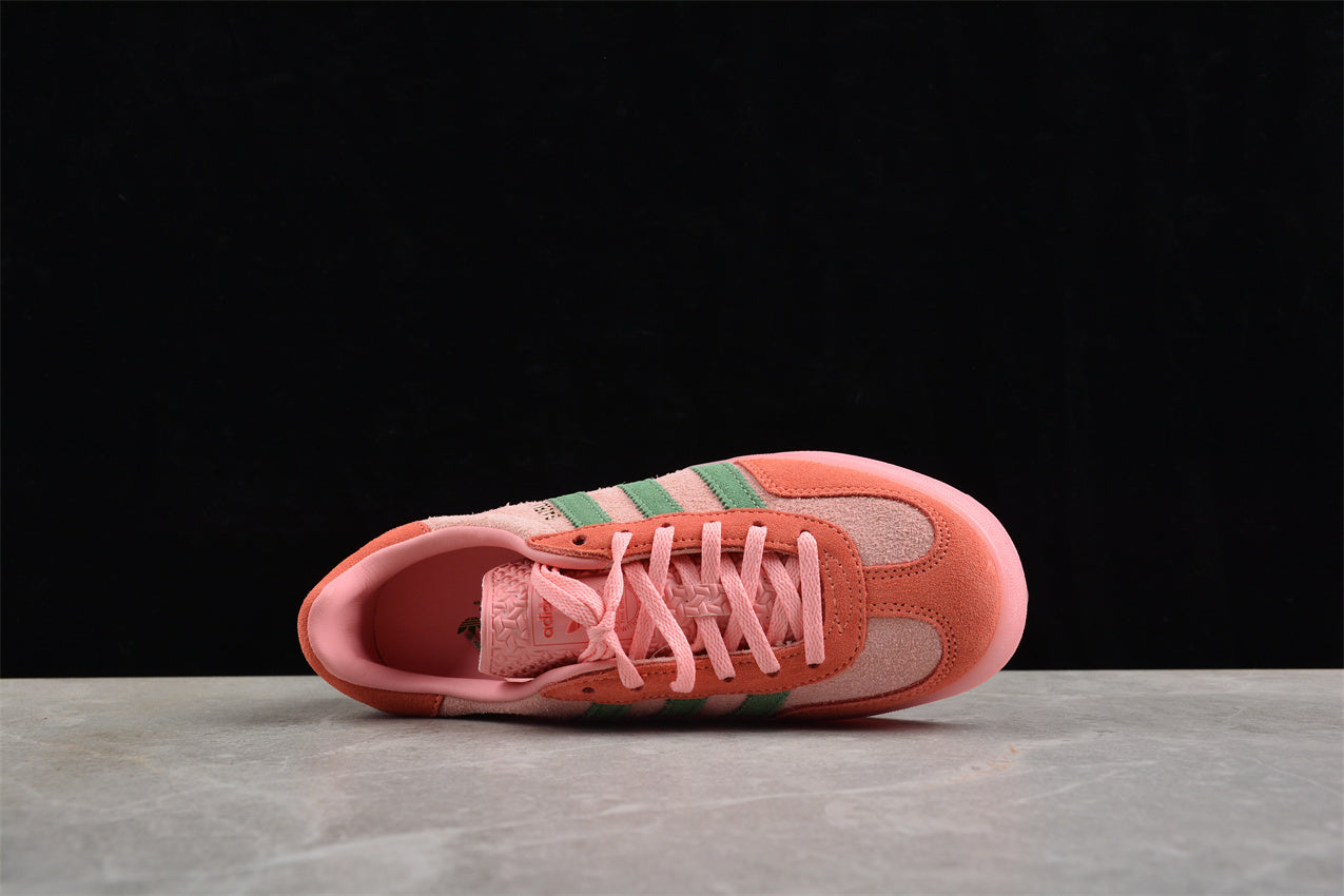 Gazelle rosa e verde