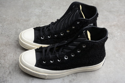 Chuck 70 HI Sherpa preto, branco e egret