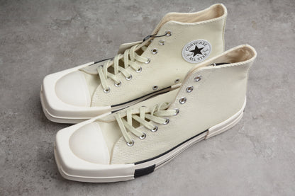 Chuck 70 Plus HI branco e preto