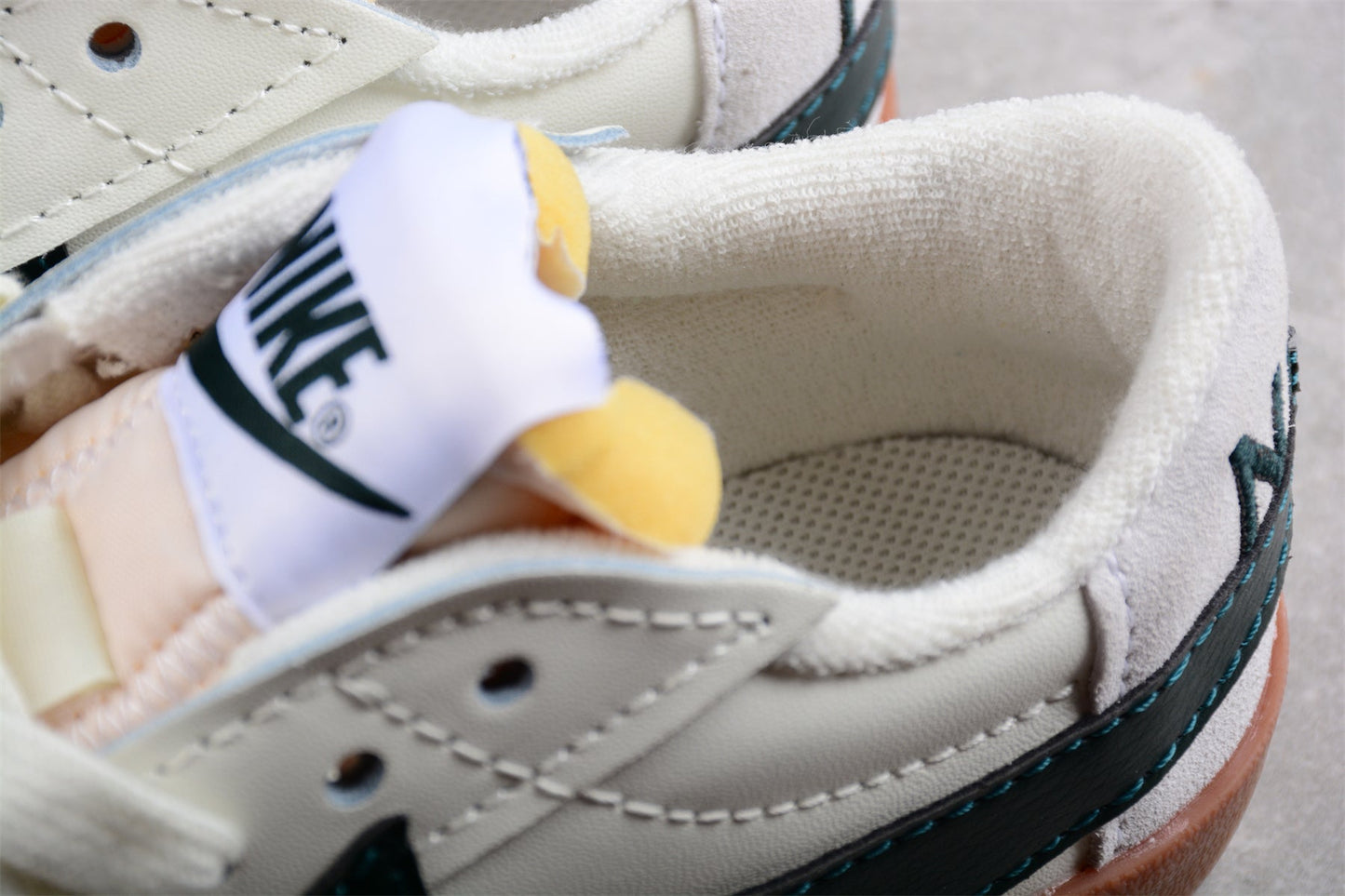 Blazer Low ’77 branco e preto