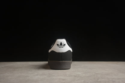 Gazelle preto e branco