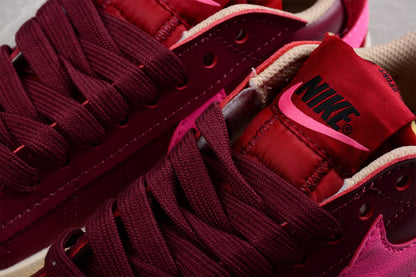 Blazer Low ’77 vermelho e rosa