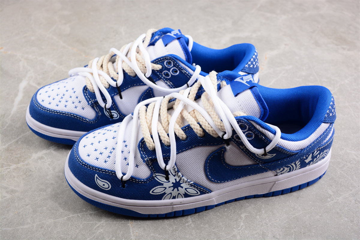 Dunk Low azul e branco