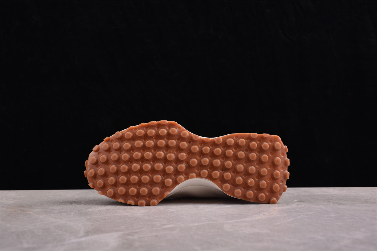 NB 327 branco e preto