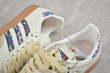 Samba OG bege-claro e azul-marinho