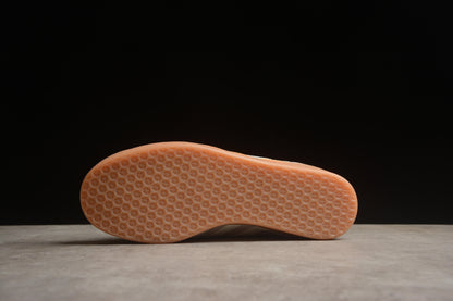 Gazelle cinza, branco e rosa