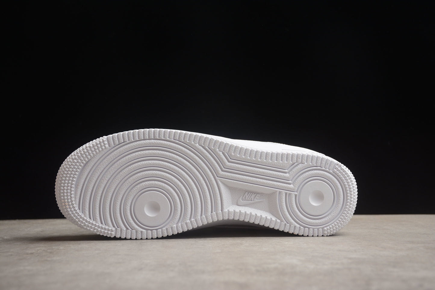 Air Force 1 07 LX branco