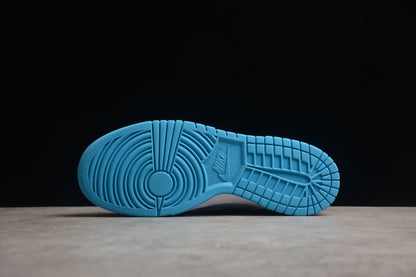 Dunk Low branco e azul celeste