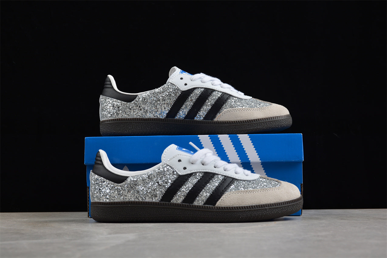 Samba OG prateado com preto