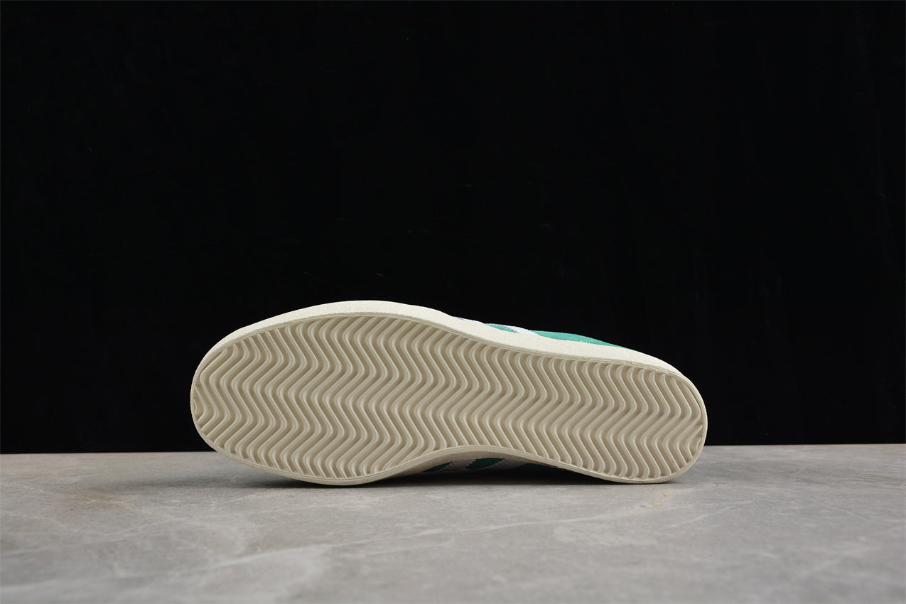 Sporty & Rich verde-claro e branco