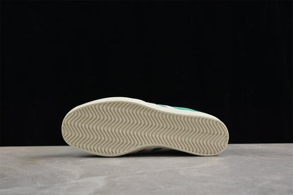 Sporty & Rich verde-claro e branco