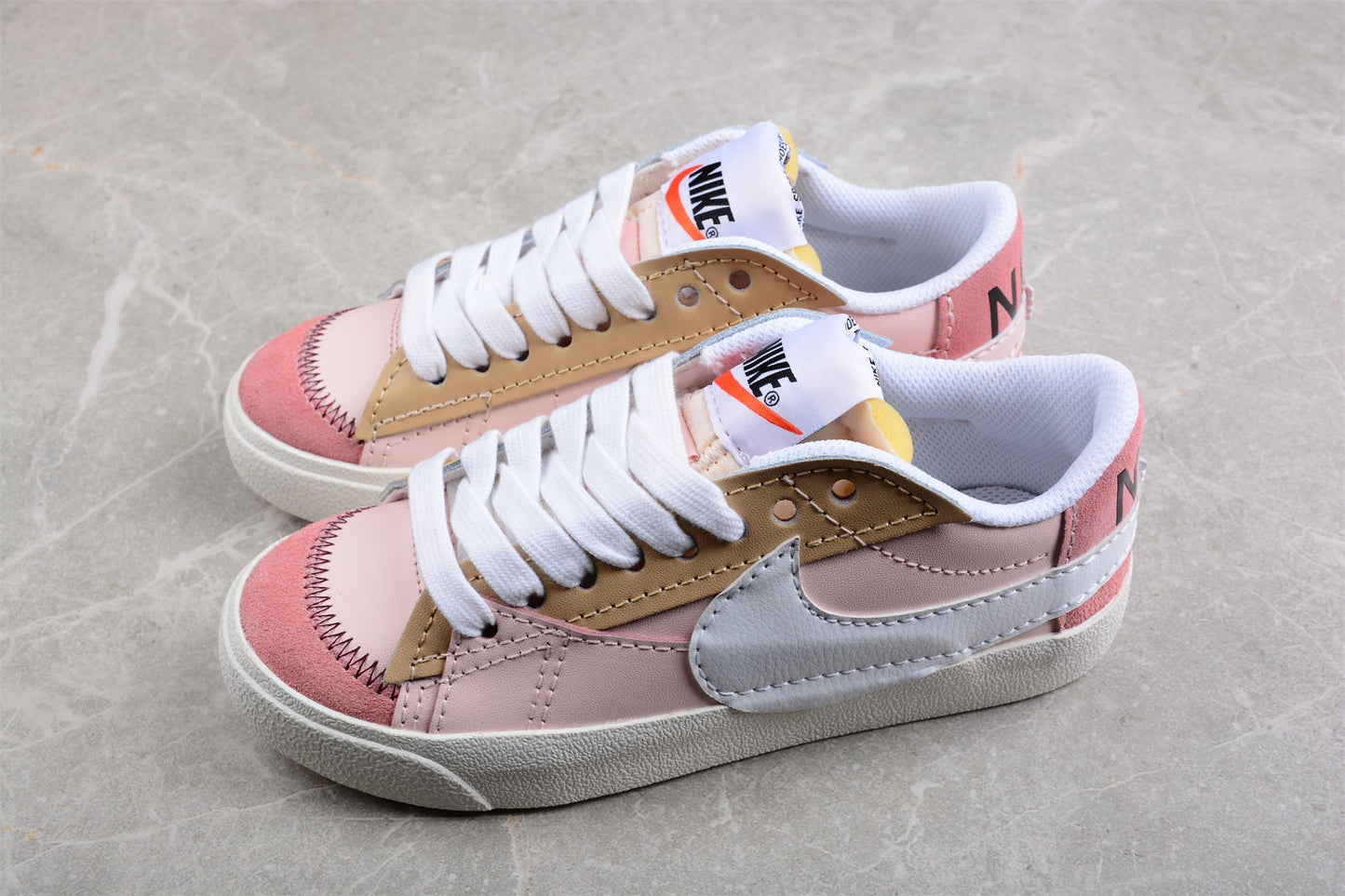 Blazer Low ’77 rosa, bege e branco