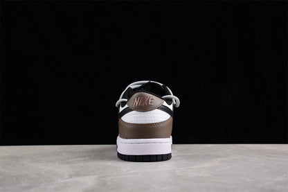 Dunk Low marrom, branco e preto