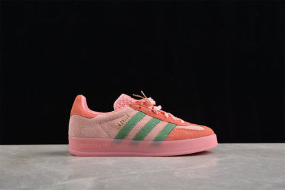 Gazelle rosa e verde