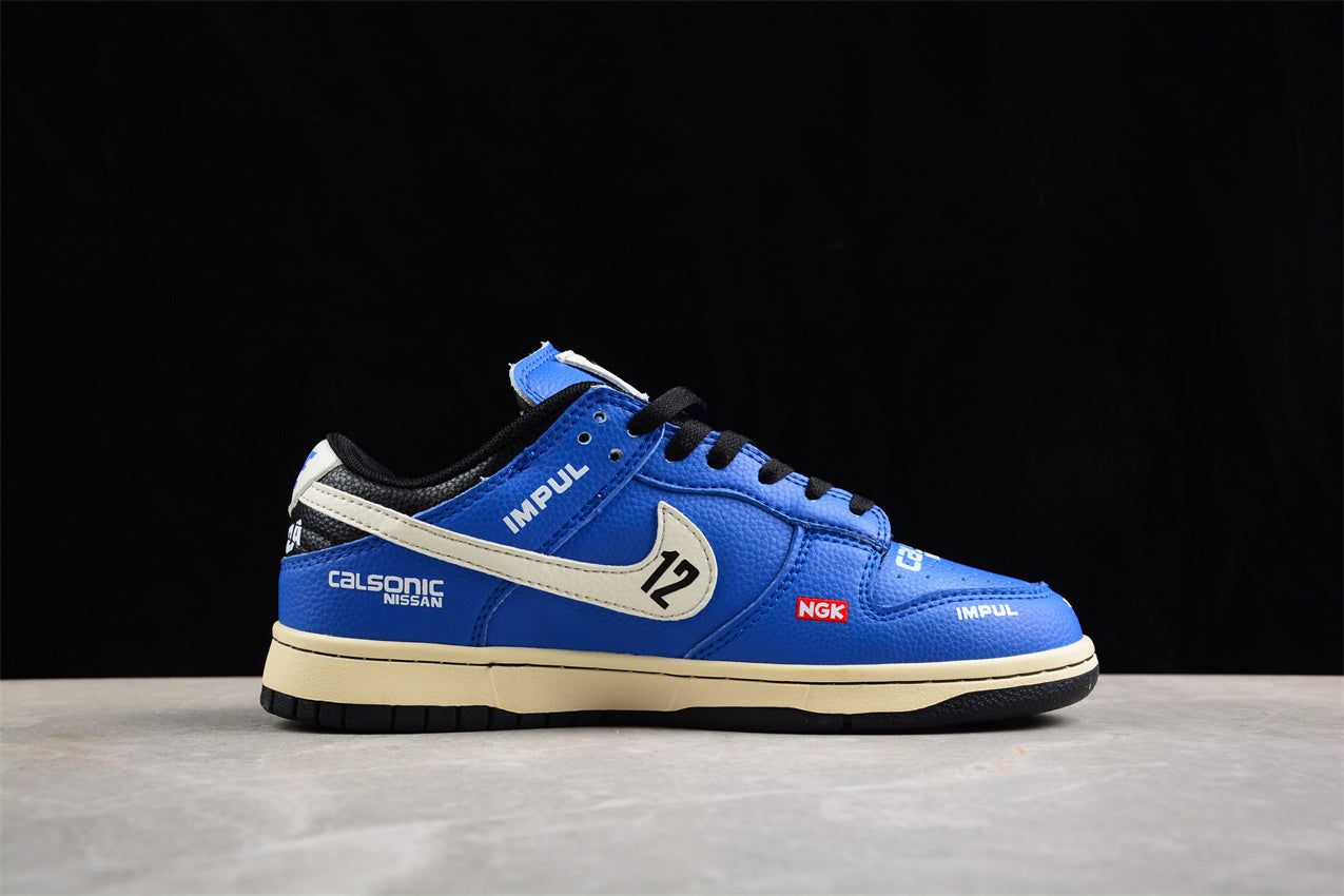 Dunk Low “Calsonic Nissan Impul” azul e branco