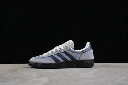 SNS GT II cinza médio e azul-marinho