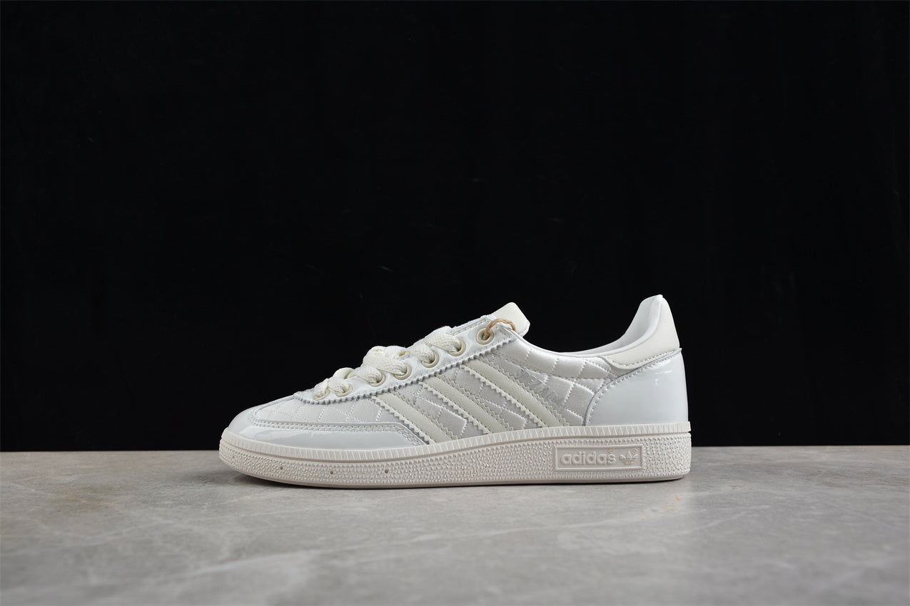 Handball Spezial prateado