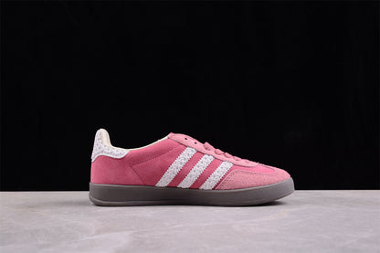 Gazelle rosa e branco