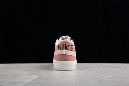 Blazer Low ’77 branco e rosa